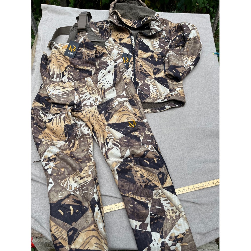Veil Camo Shred Hunting Suit Jacket and Bibs Set Mens Large Brown Camouflage NWT